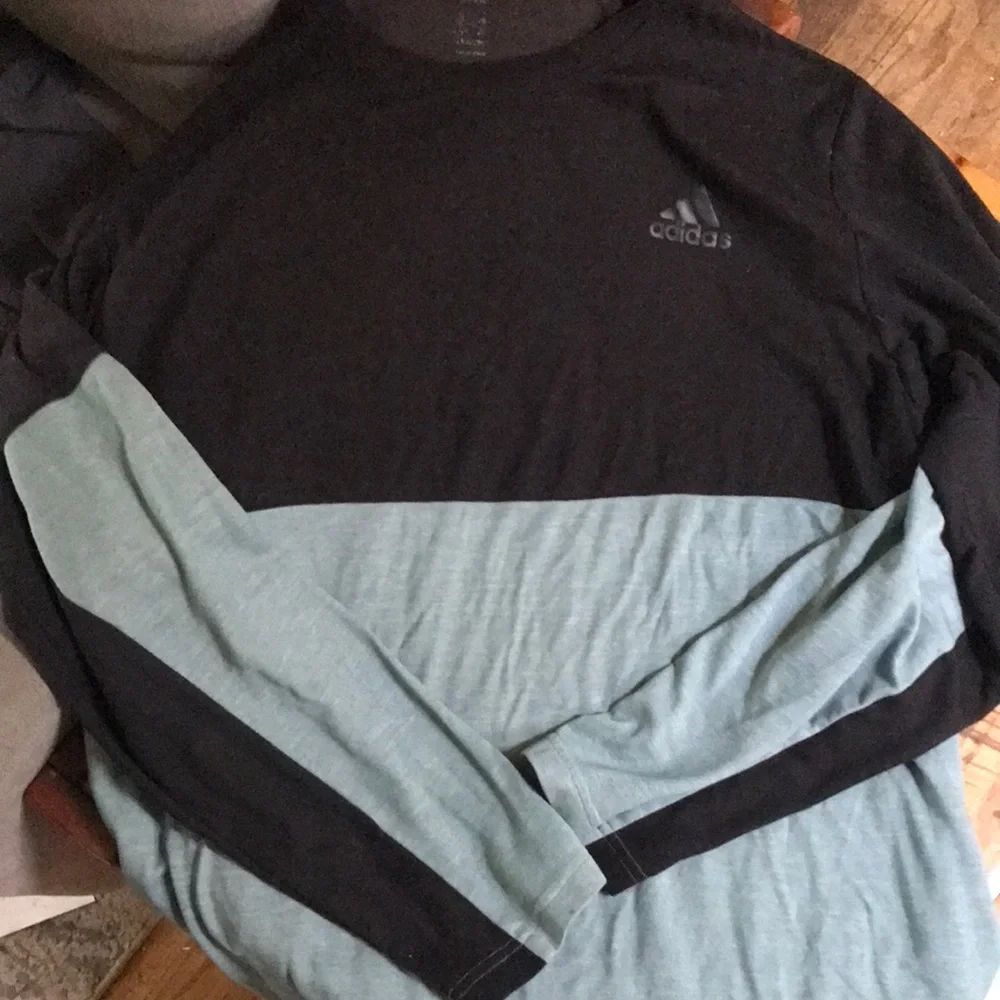 Adidas Black and Blue Short Sleeve Tees - Picture 1 of 7